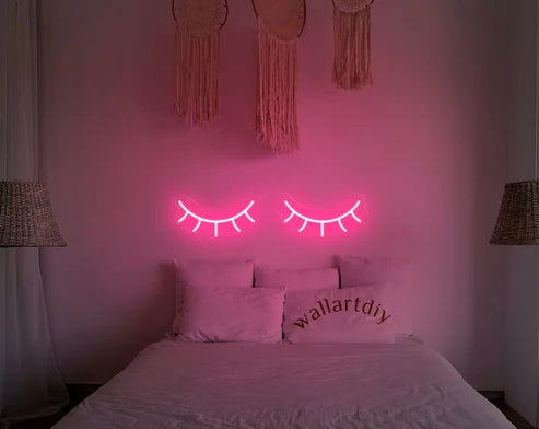 Lashes Neon Sign